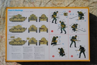 Cyber Hobby 9113 Flammpanzer III F-1 with German Stormpioniers